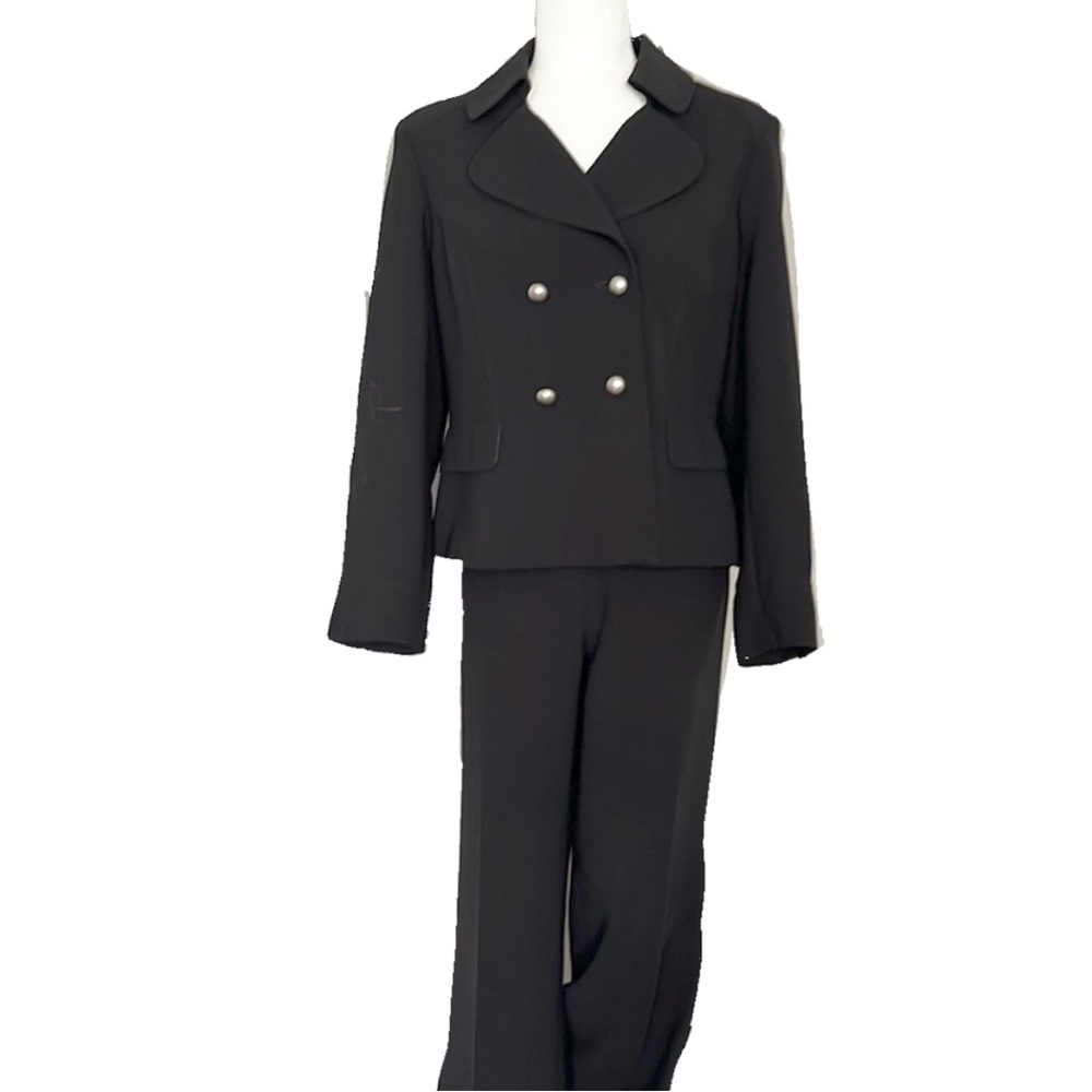 Dress Barn Black 2pc Pant Suit / 12